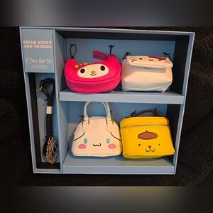 NIB Hello Kitty & Friends Micro Purse Gift Box, Set Of 4 Interchangeable Strap